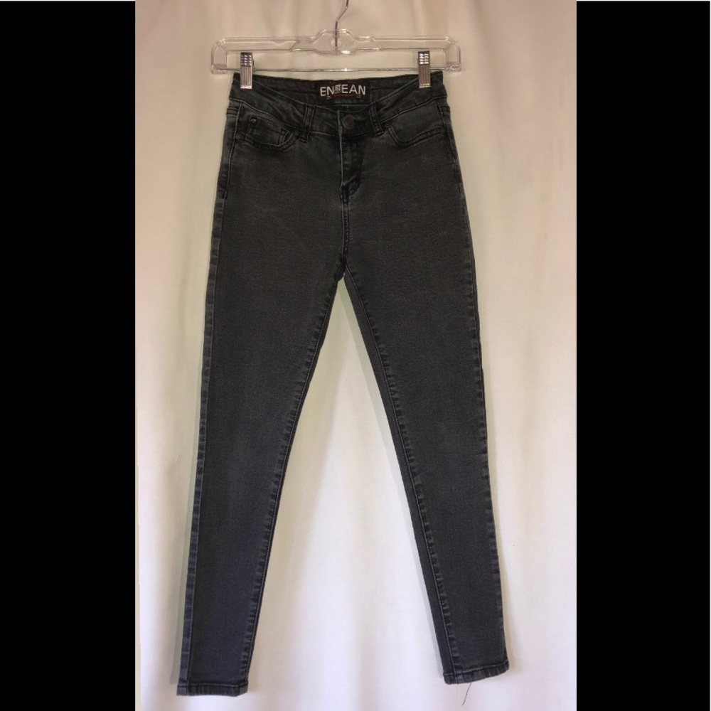 Black Jeans